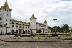 Da Yangon a Bagan by train - La stazione di Yangon