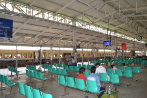 Da Yangon a Bagan by train - L'interno della stazione di Yangon