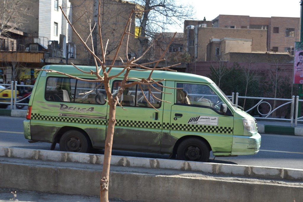 iran safari taxi