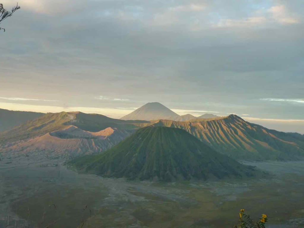 L'alba vista dalla cima del vulcano Bromo