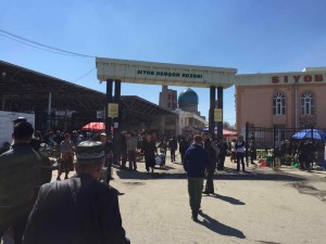 L'ingresso del Bazar di Samarcanda dove cambiare i soldi