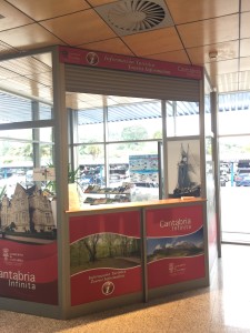 L'ufficio Informazioni dell'aeroporto di Santander