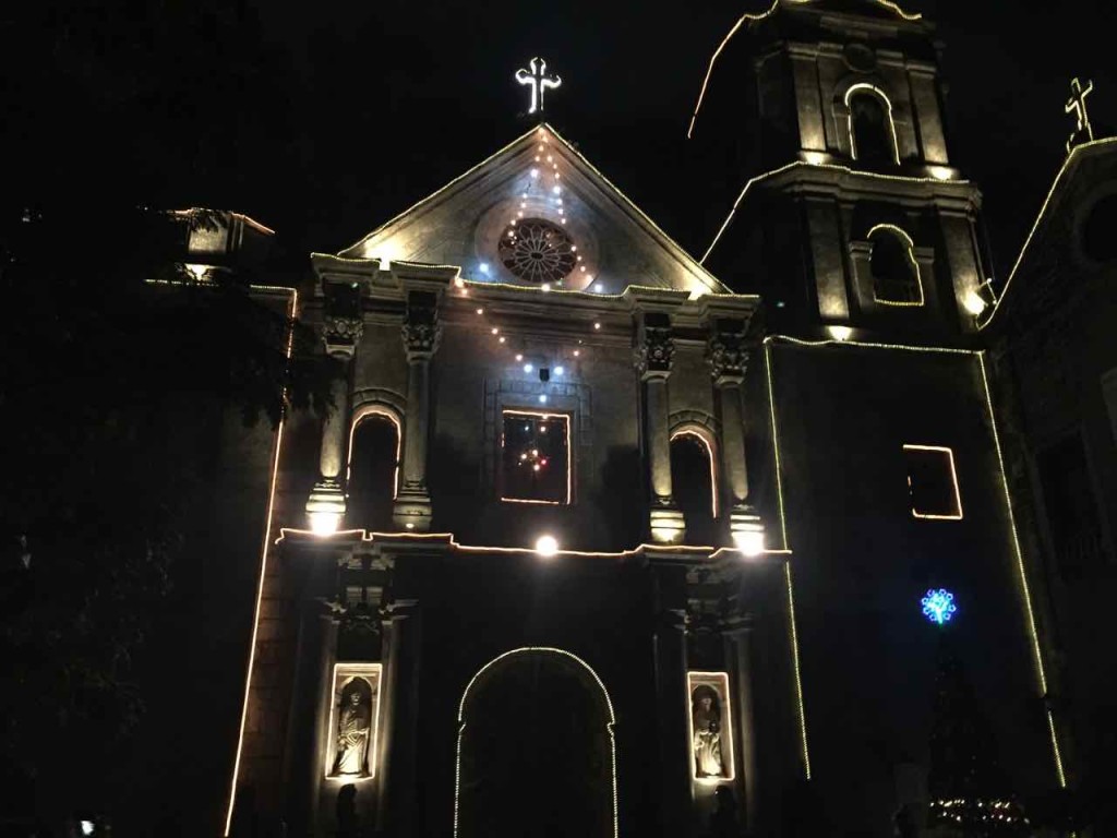 Filippine storia - Una delle tante chiese di Manila